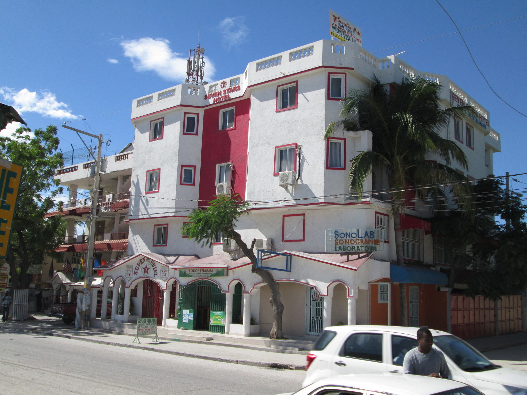 Seven Stars Hotel Musseau Exterior photo